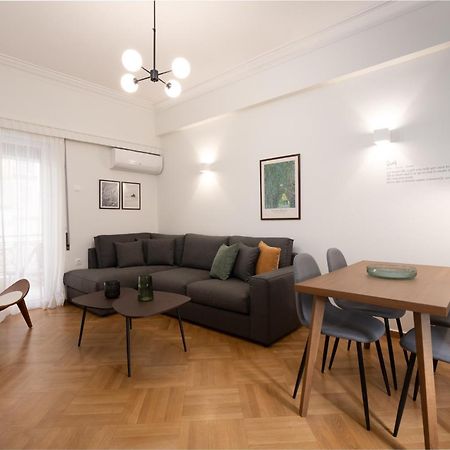 Apartamento Metroscape Retreat Nearby Metro Station Atenas Exterior foto