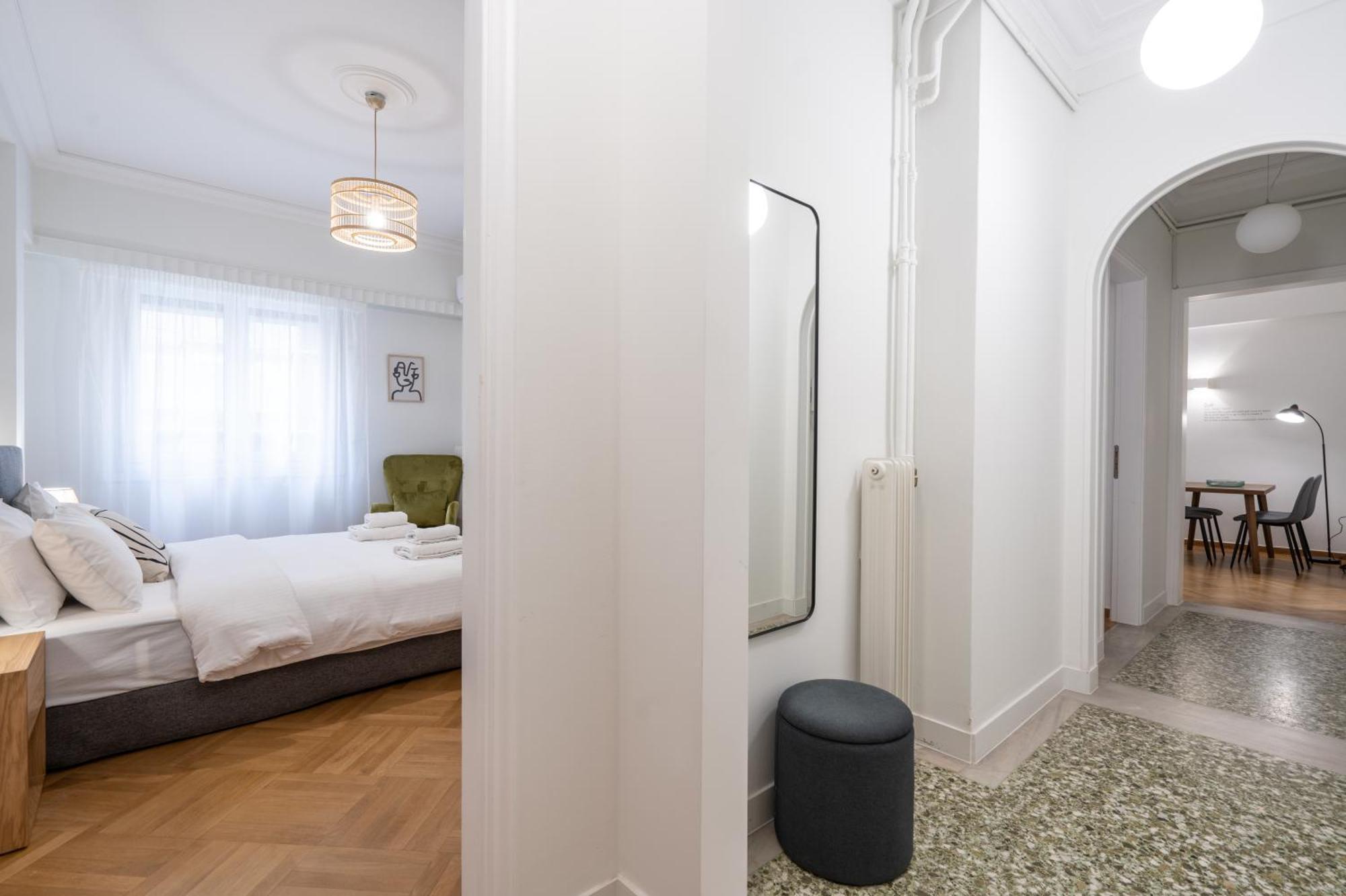 Apartamento Metroscape Retreat Nearby Metro Station Atenas Exterior foto