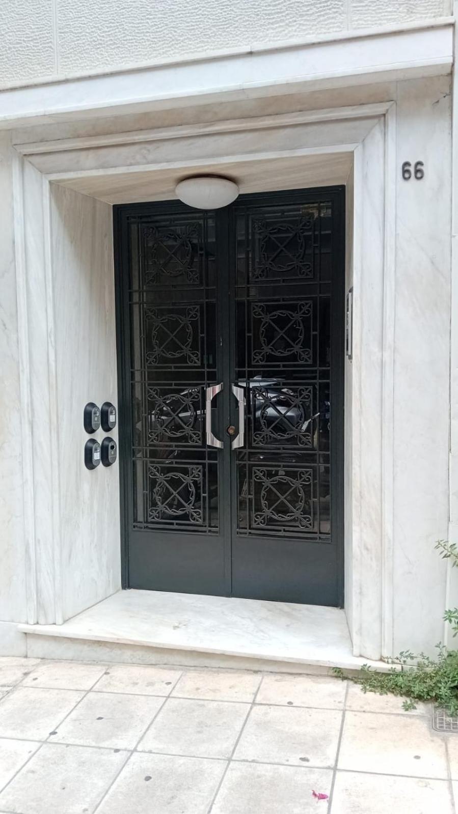 Apartamento Metroscape Retreat Nearby Metro Station Atenas Exterior foto